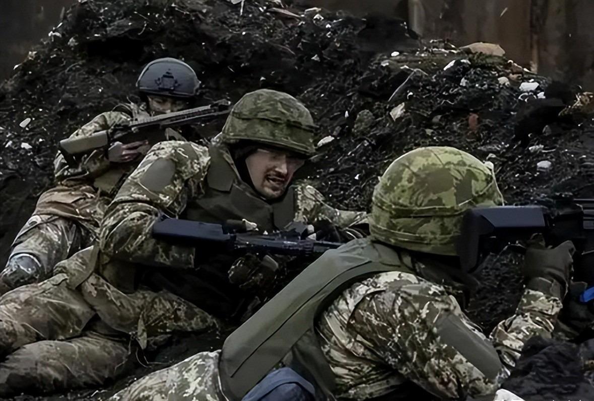 1:19,俄乌战损比披露,574架无人机和40枚导弹空袭,美工厂被炸